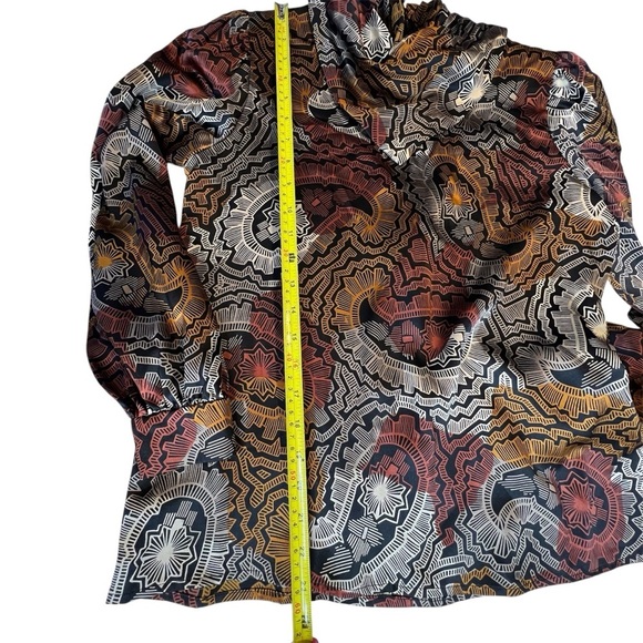 Vintage 70’s Helga Silk Top Woman Sz 8 Long Sleeve Draped Neck, Padded Shoulder - Picture 10 of 10